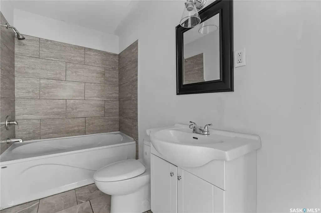 368 Rose Street Regina SK S4R 1Z1