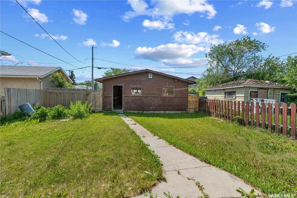 368 Rose Street Regina SK S4R 1Z1