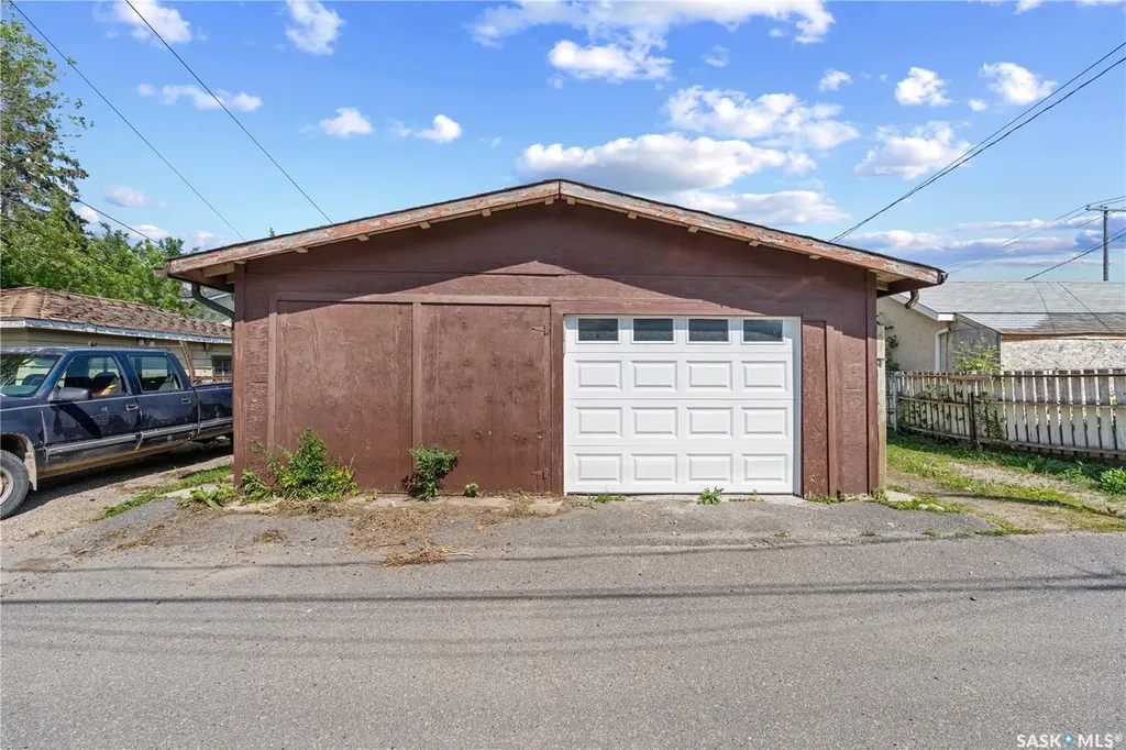 368 Rose Street Regina SK S4R 1Z1