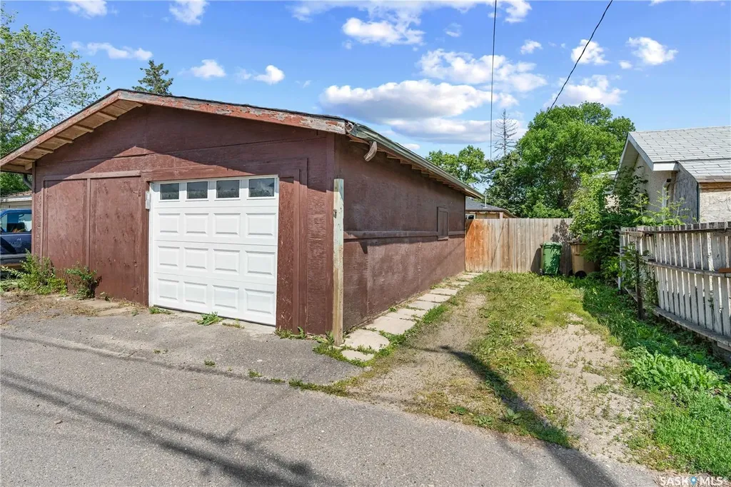 368 Rose Street Regina SK S4R 1Z1