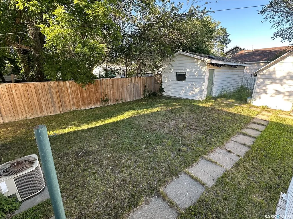 320 Government Road Weyburn SK S4H 2A8