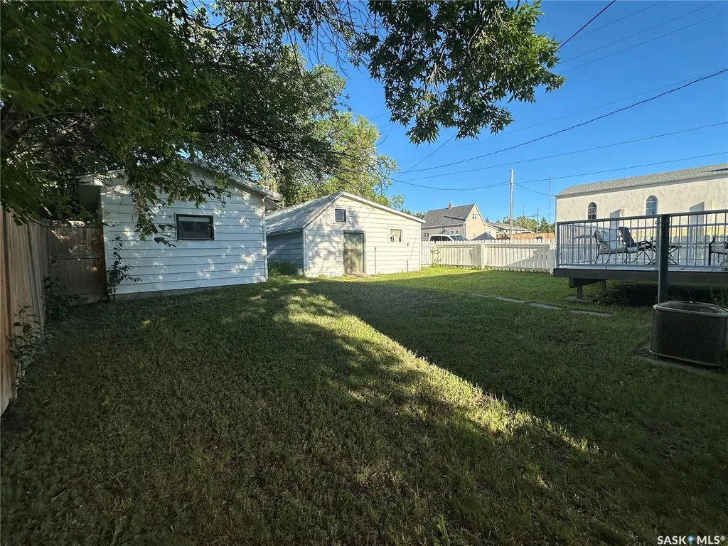 320 Government Road Weyburn SK S4H 2A8