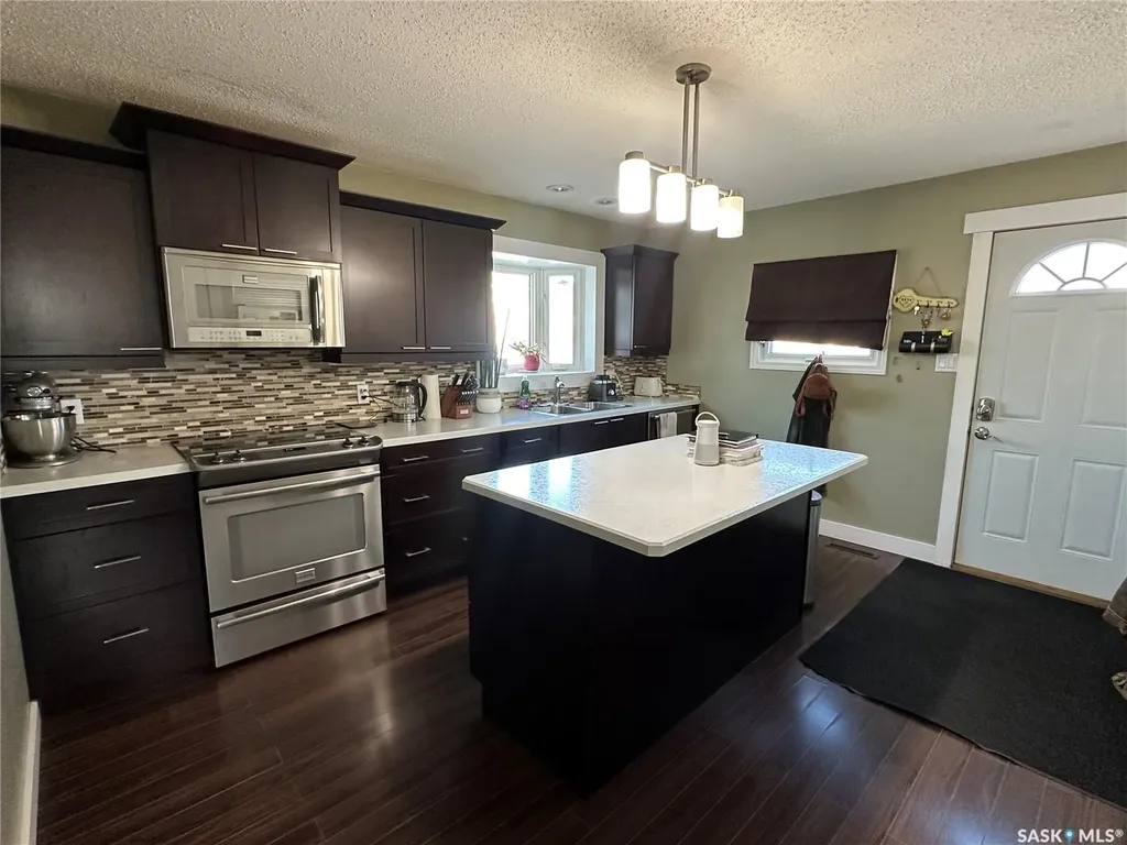 320 Government Road Weyburn SK S4H 2A8