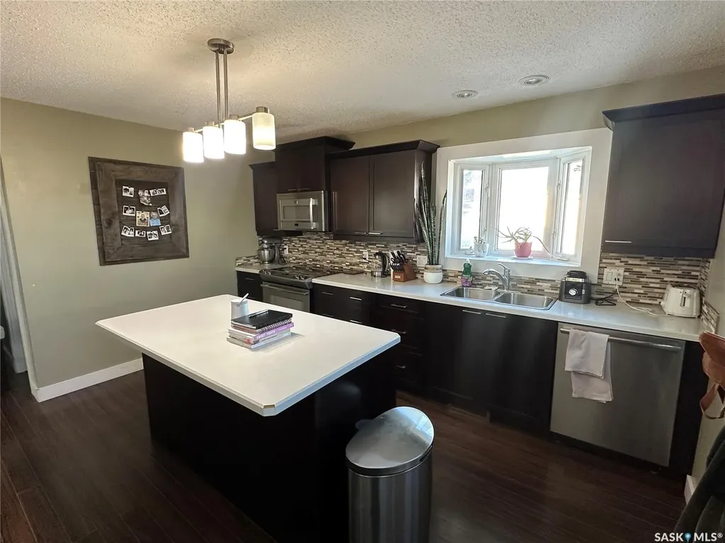 320 Government Road Weyburn SK S4H 2A8