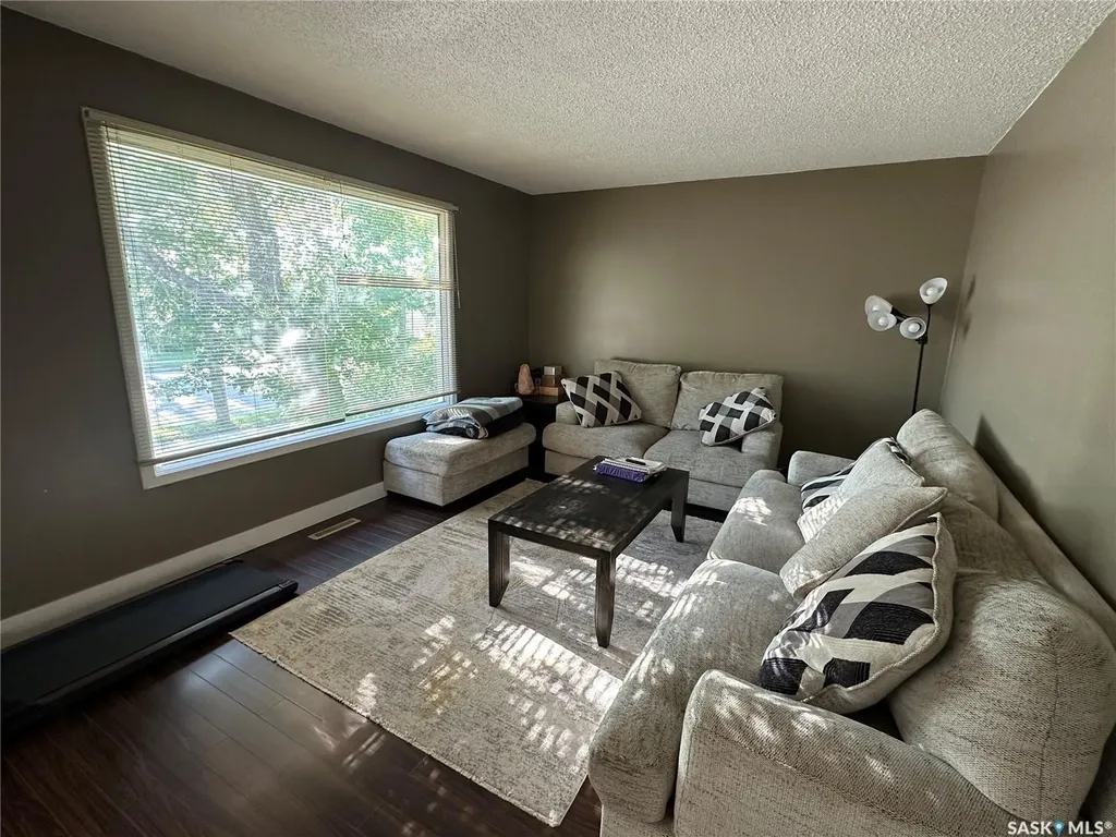 320 Government Road Weyburn SK S4H 2A8