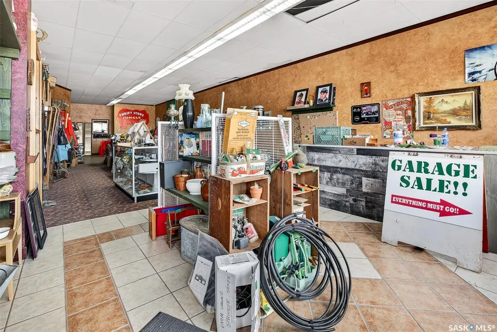 117-123 High Street W Moose Jaw SK S6H 1S5