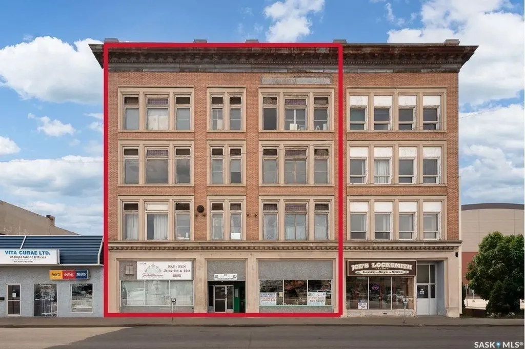 117-123 High Street W Moose Jaw SK S6H 1S5