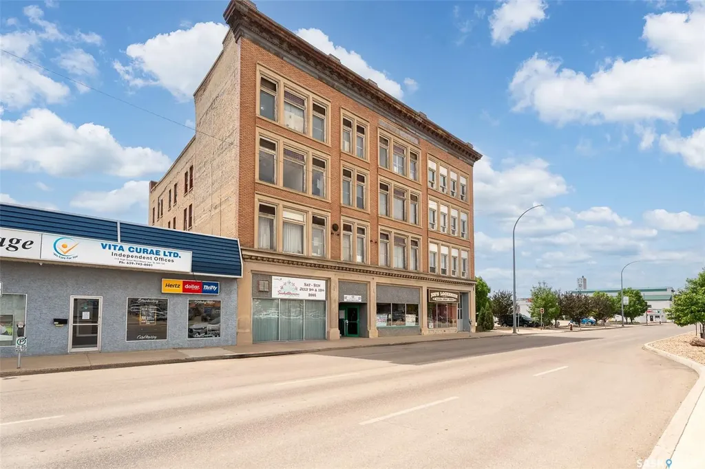 117-123 High Street W Moose Jaw SK S6H 1S5