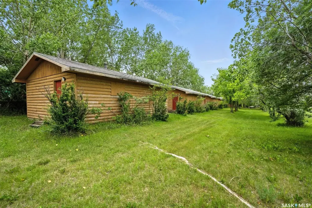 602-620 Lake Avenue Manitou Beach SK S0K 4T1