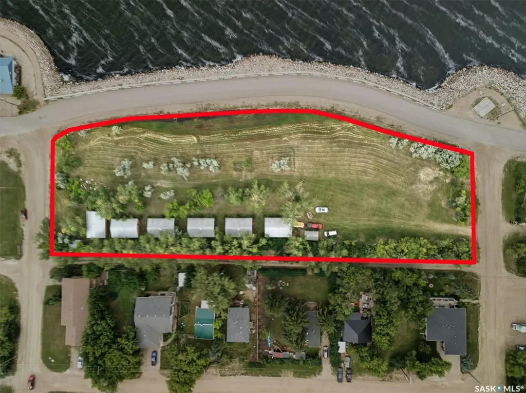 602-620 Lake Avenue Manitou Beach SK S0K 4T1