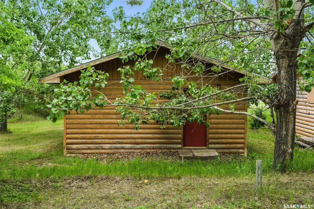 602-620 Lake Avenue Manitou Beach SK S0K 4T1