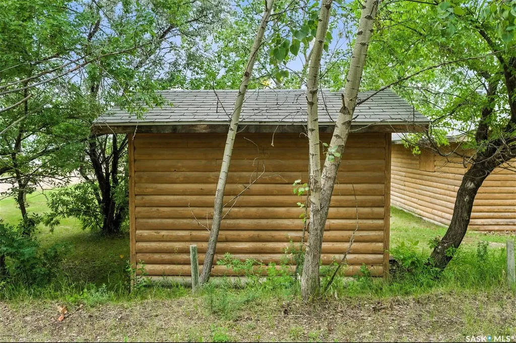 602-620 Lake Avenue Manitou Beach SK S0K 4T1