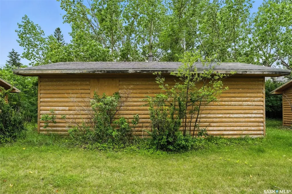 602-620 Lake Avenue Manitou Beach SK S0K 4T1