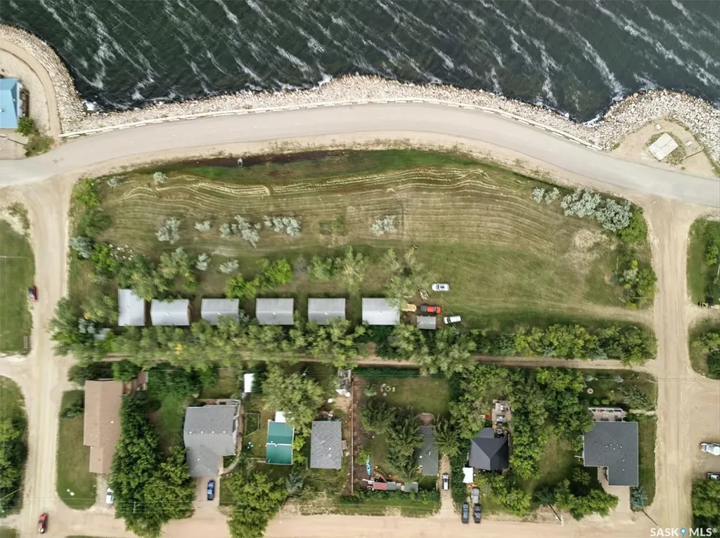 602-620 Lake Avenue Manitou Beach SK S0K 4T1