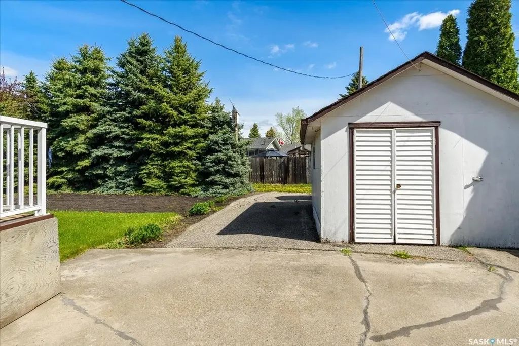 109 Charles Crescent Balcarres SK S0G 0C0