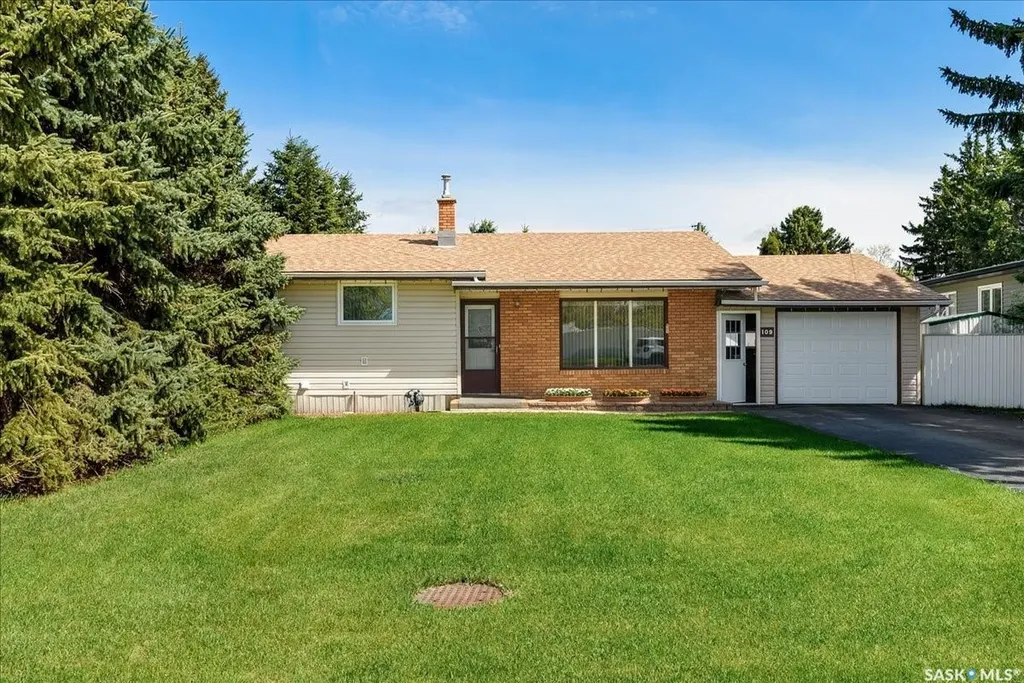 109 Charles Crescent Balcarres SK S0G 0C0