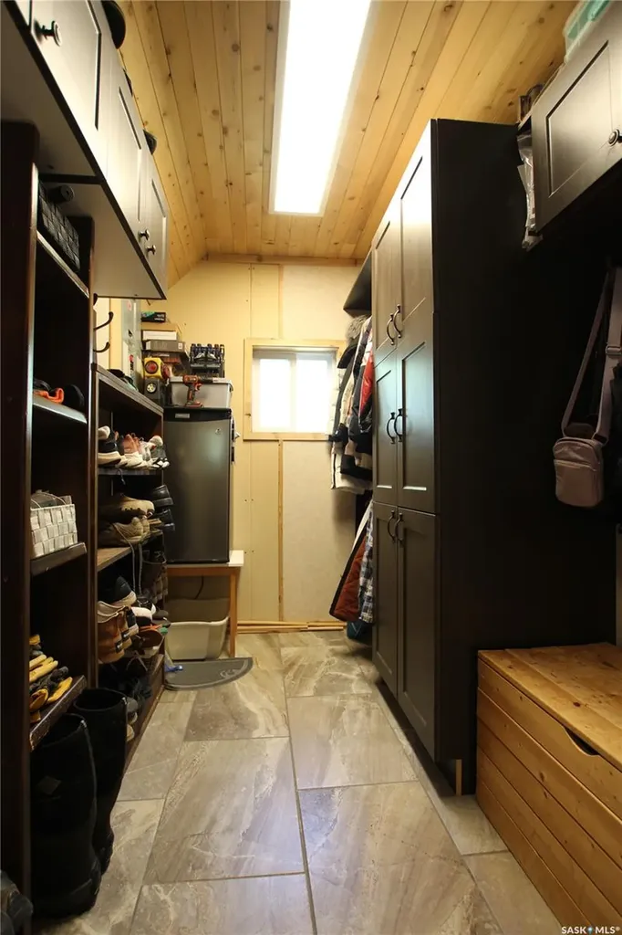 910 Sunset Crescent Good Lake Rm No. 274 SK S0A 0L0