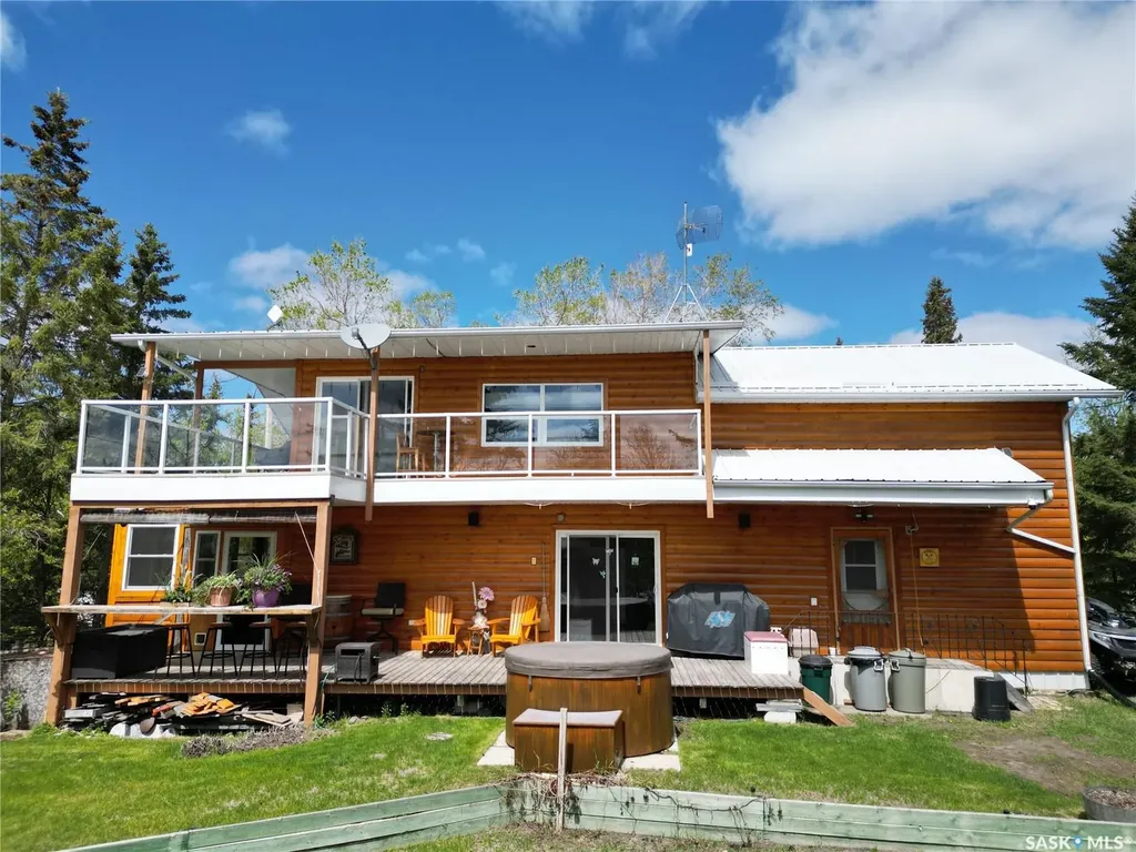 910 Sunset Crescent Good Lake Rm No. 274 SK S0A 0L0