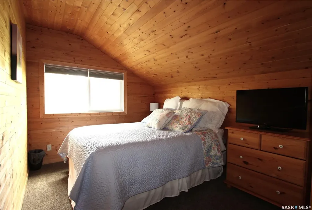 910 Sunset Crescent Good Lake Rm No. 274 SK S0A 0L0