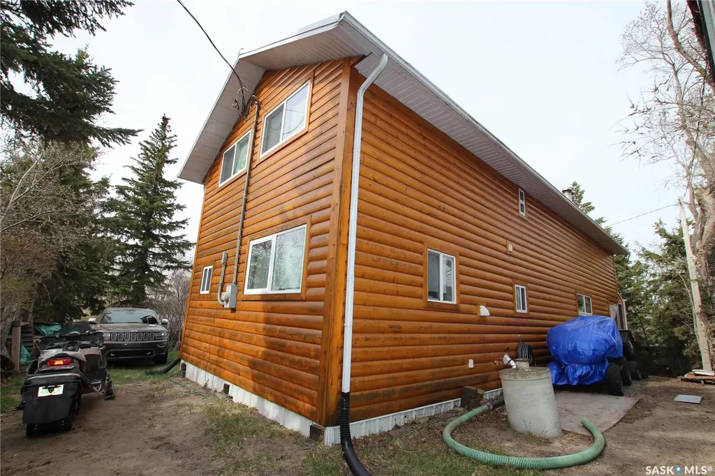 910 Sunset Crescent Good Lake Rm No. 274 SK S0A 0L0