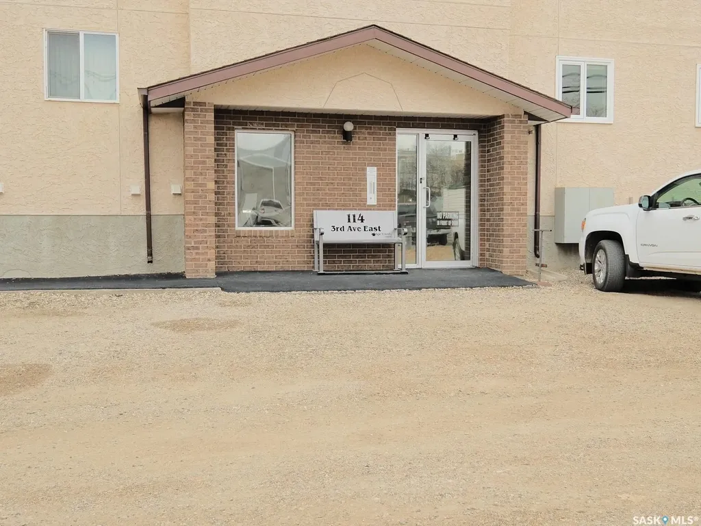 114 Third Avenue E Rosetown SK S0L 2V0