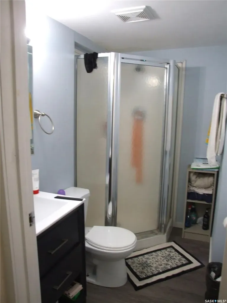 114 3rd Street E Leader SK S0N 1H0