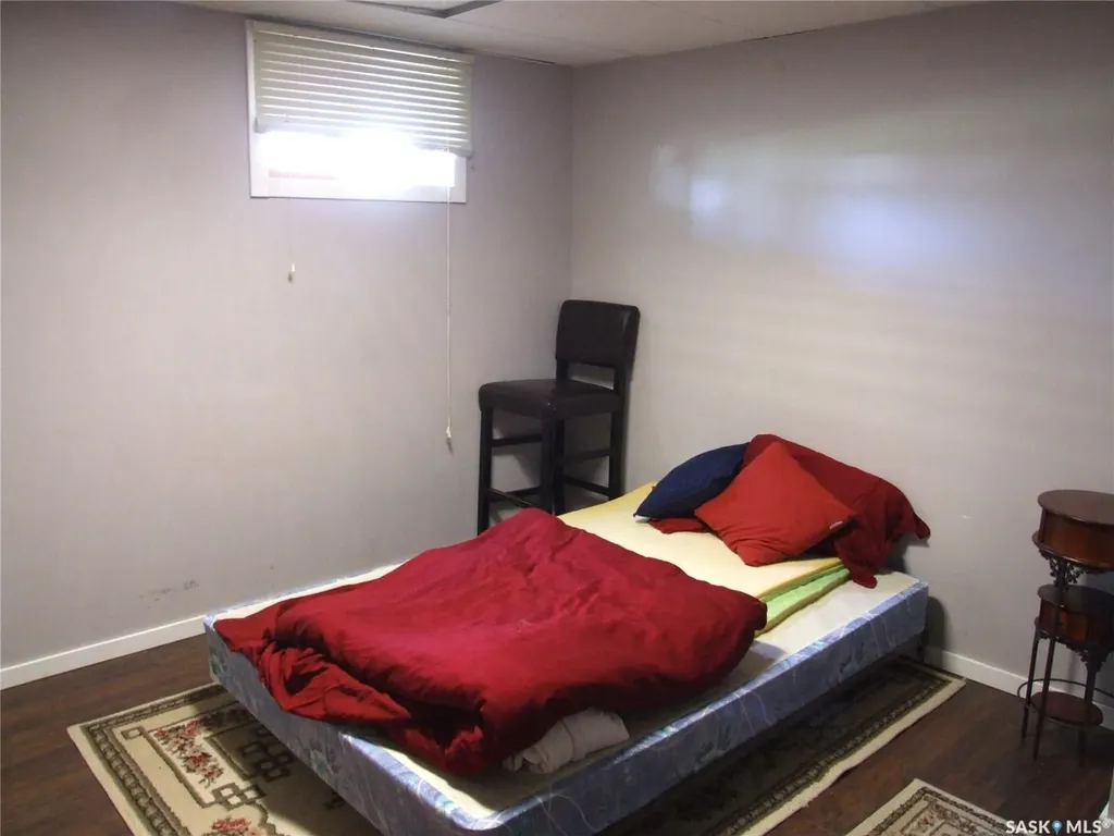 114 3rd Street E Leader SK S0N 1H0