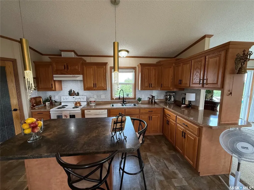 40 3rd Avenue Fleming SK S0G 1R0