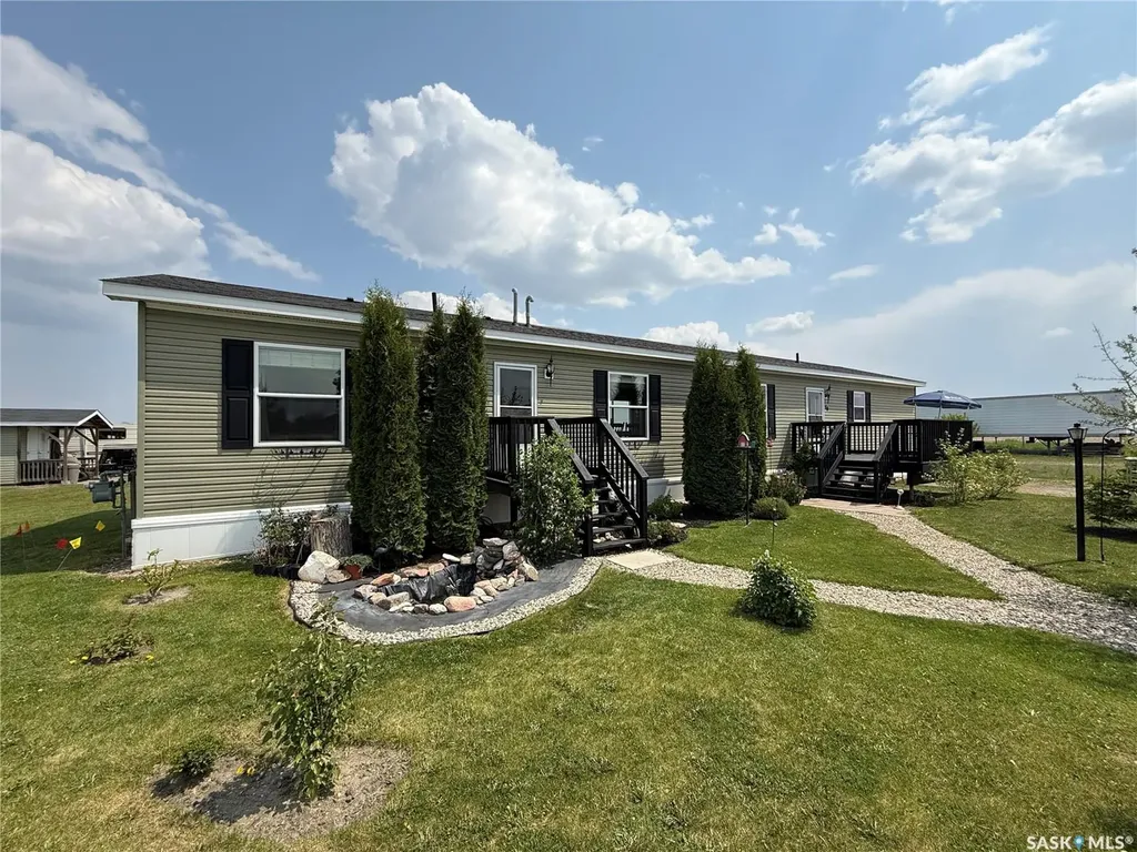 40 3rd Avenue Fleming SK S0G 1R0