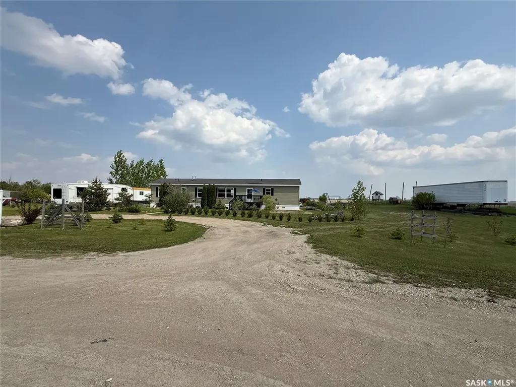 40 3rd Avenue Fleming SK S0G 1R0