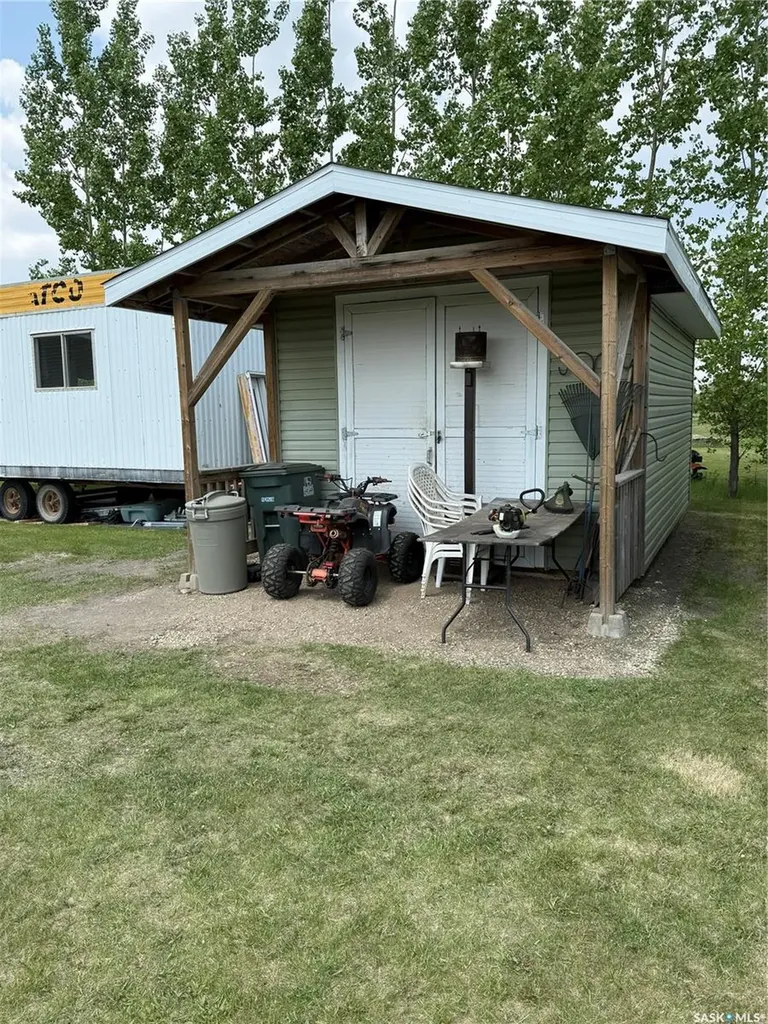 40 3rd Avenue Fleming SK S0G 1R0