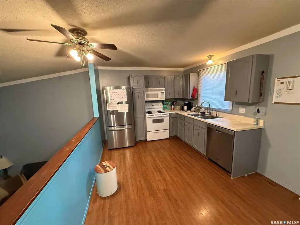 201 3rd Street W Carnduff SK S0C 0S0