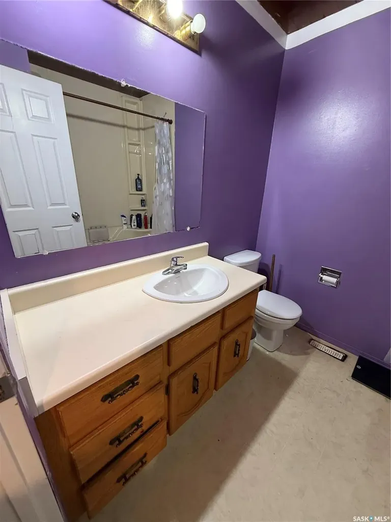 201 3rd Street W Carnduff SK S0C 0S0