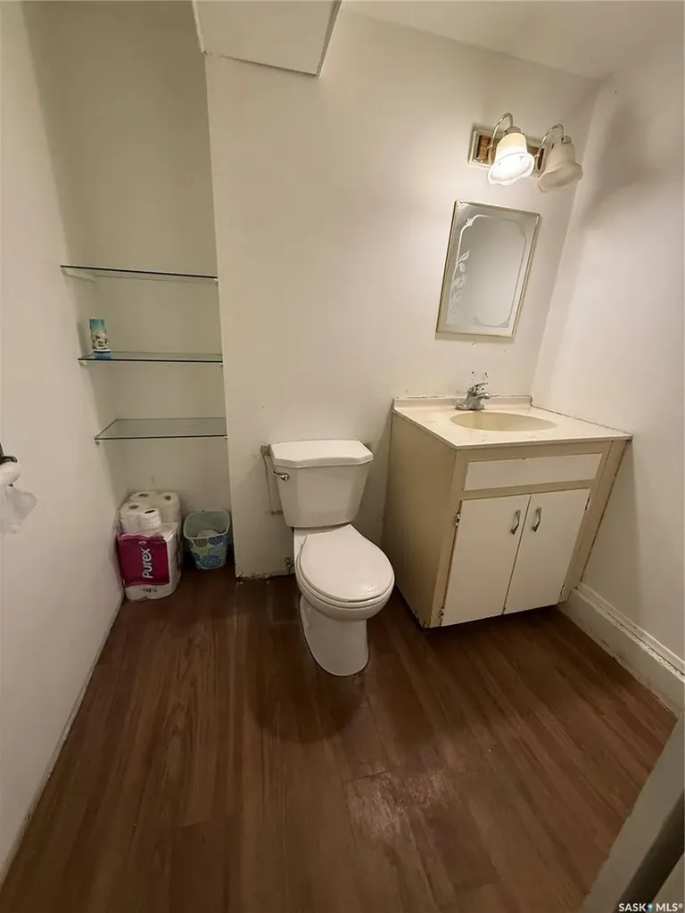 201 3rd Street W Carnduff SK S0C 0S0