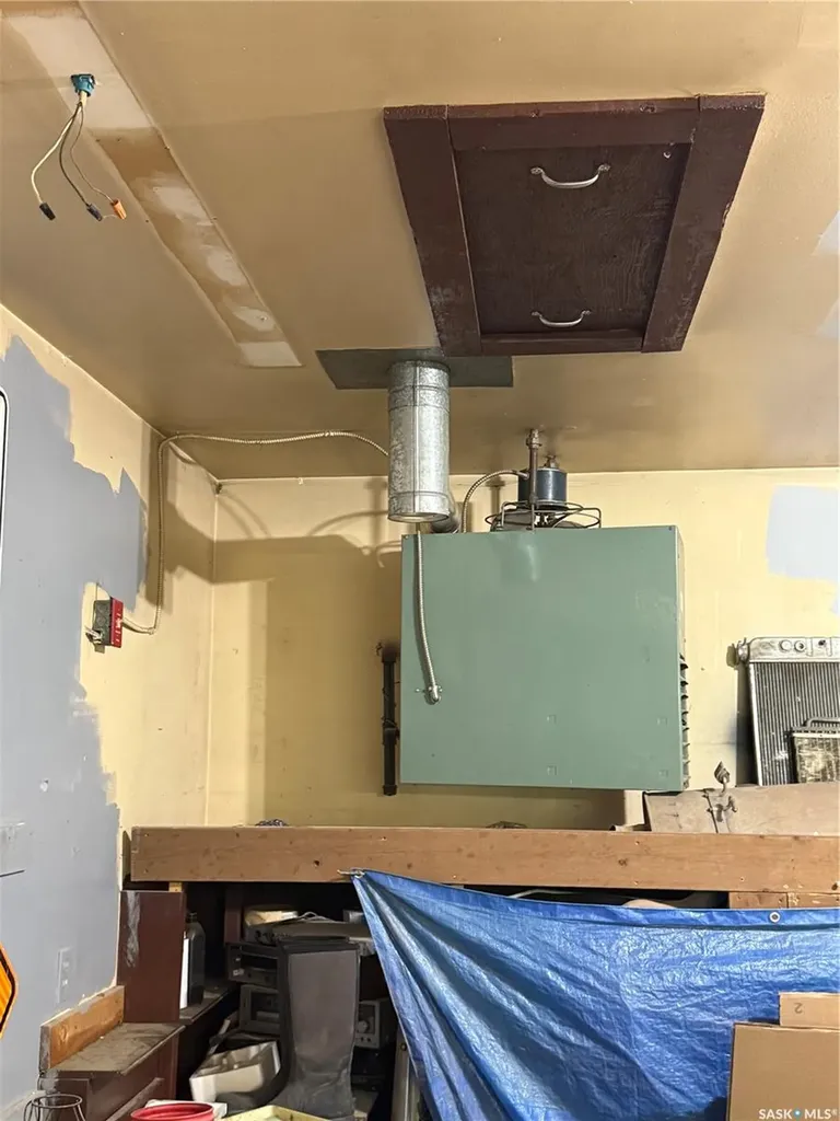 201 3rd Street W Carnduff SK S0C 0S0