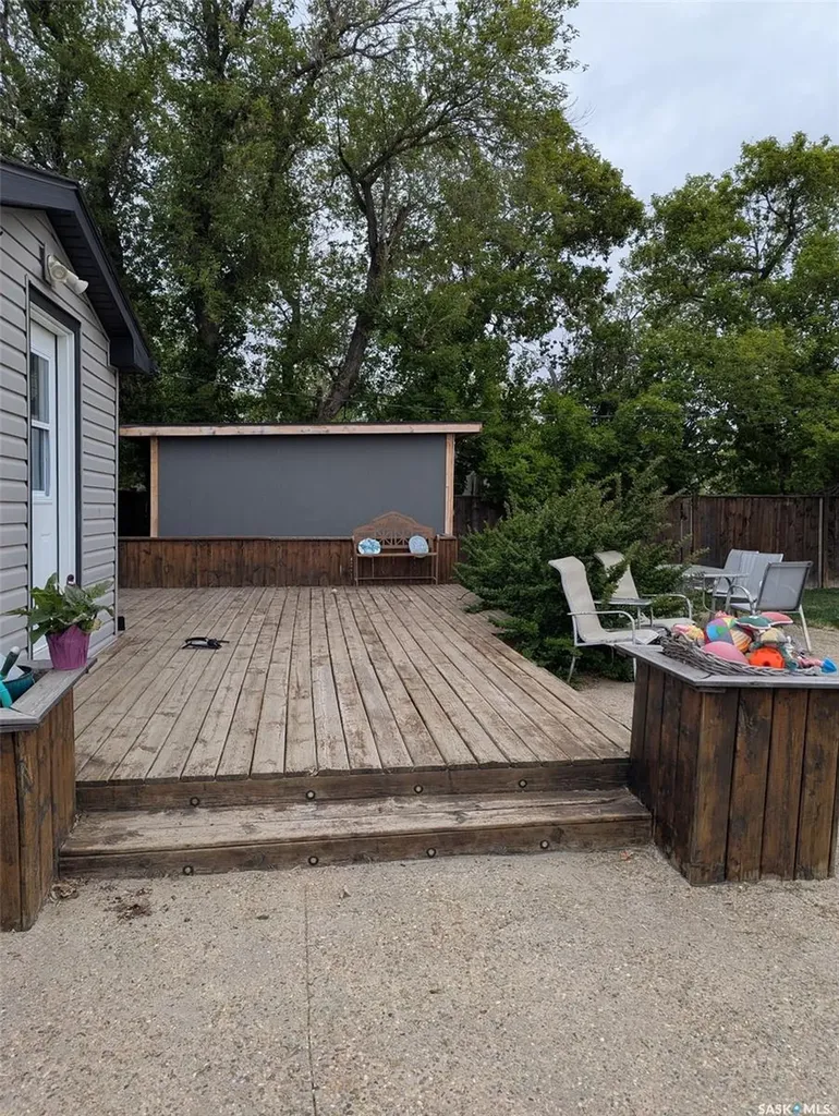 101 2nd Avenue E Coleville SK S0L 0K0