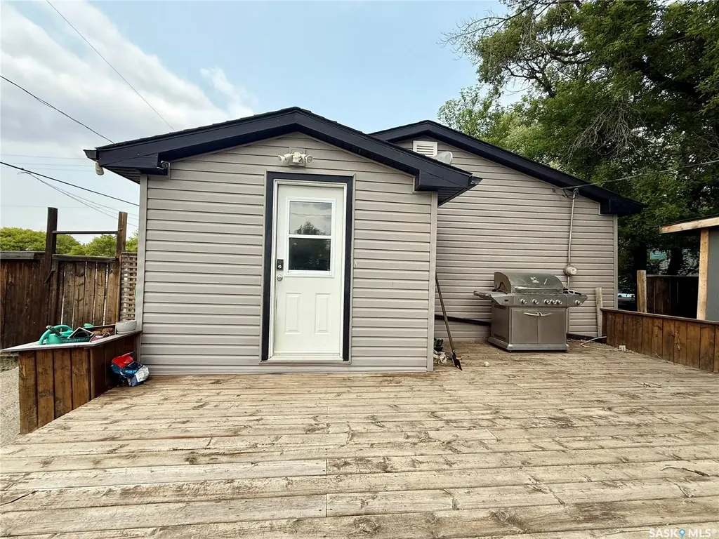 101 2nd Avenue E Coleville SK S0L 0K0