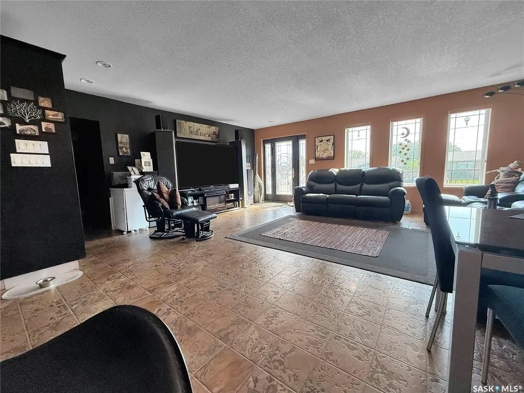 540 Stanley Street Esterhazy SK S0A 0X0