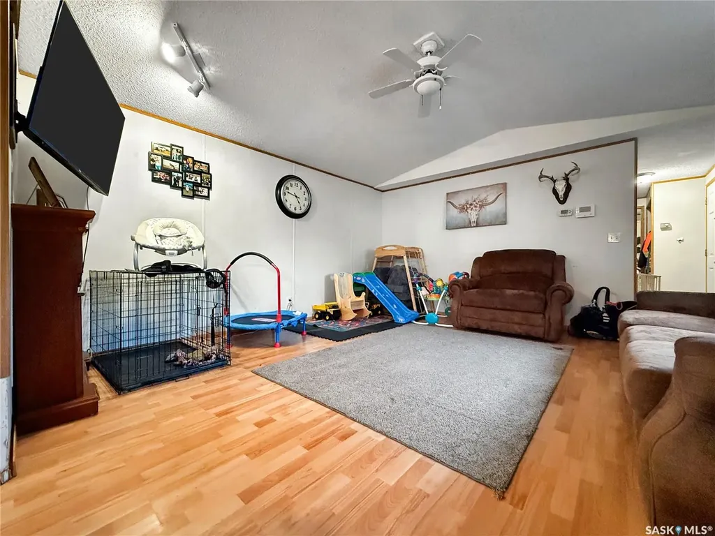 221 Turbantia Street Esterhazy SK S0A 0X0