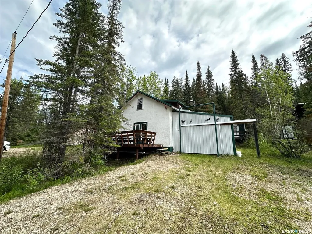 14 Parrhill Street Hudson Bay SK S0E 0Y0