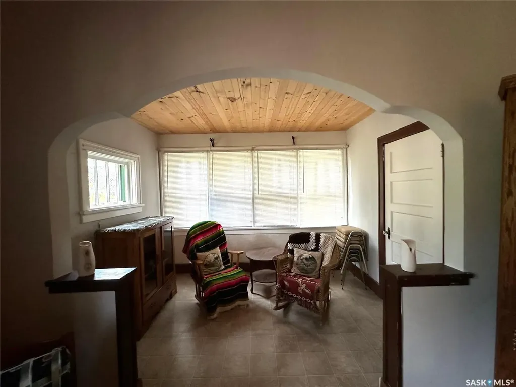 14 Parrhill Street Hudson Bay SK S0E 0Y0