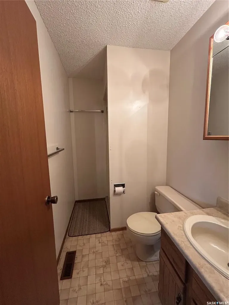 8 Mcculloch Street Fillmore SK S0G 1N0