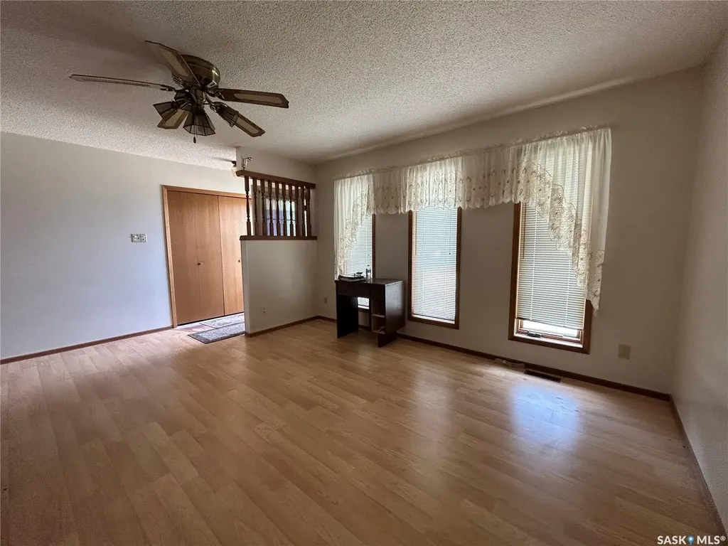 8 Mcculloch Street Fillmore SK S0G 1N0