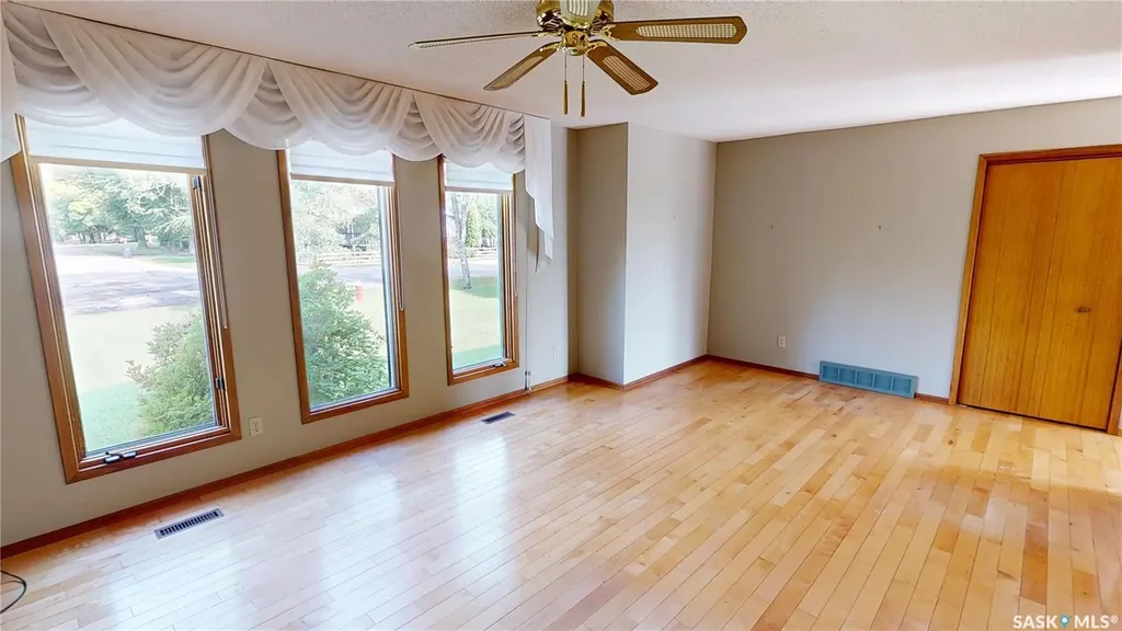 318 3rd Avenue Alameda SK S0C 0A0