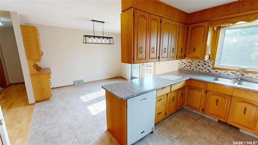 318 3rd Avenue Alameda SK S0C 0A0