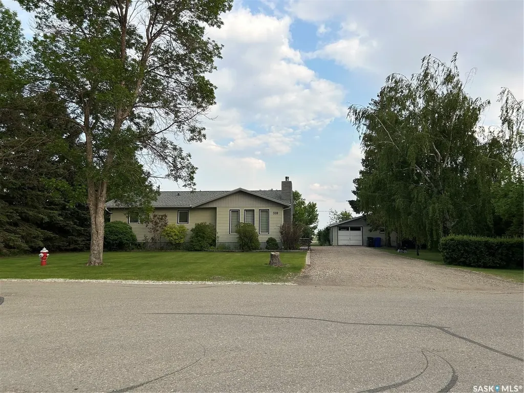 318 3rd Avenue Alameda SK S0C 0A0