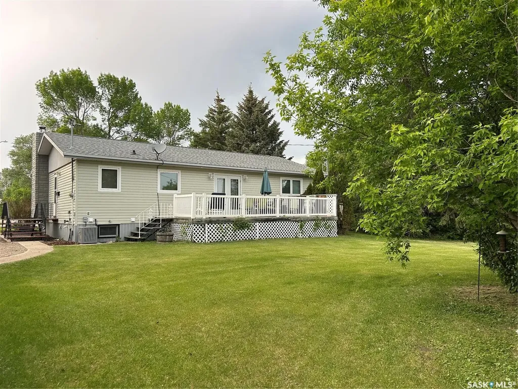 318 3rd Avenue Alameda SK S0C 0A0