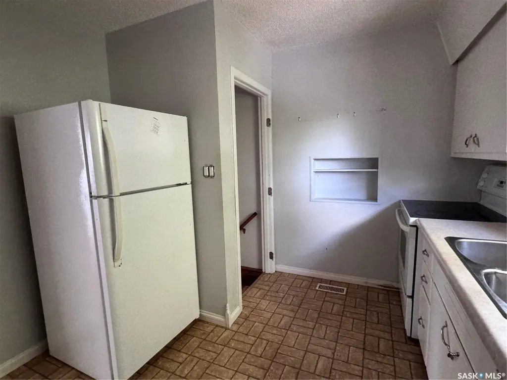 925 Isabelle Street Estevan SK S4A 1R4