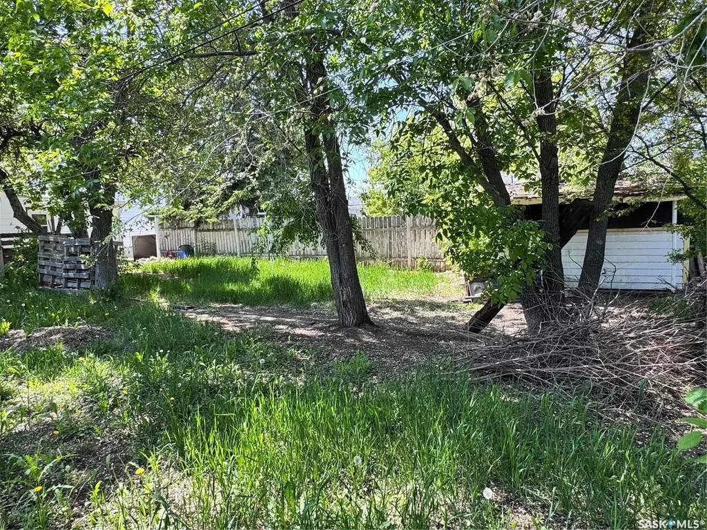 925 Isabelle Street Estevan SK S4A 1R4