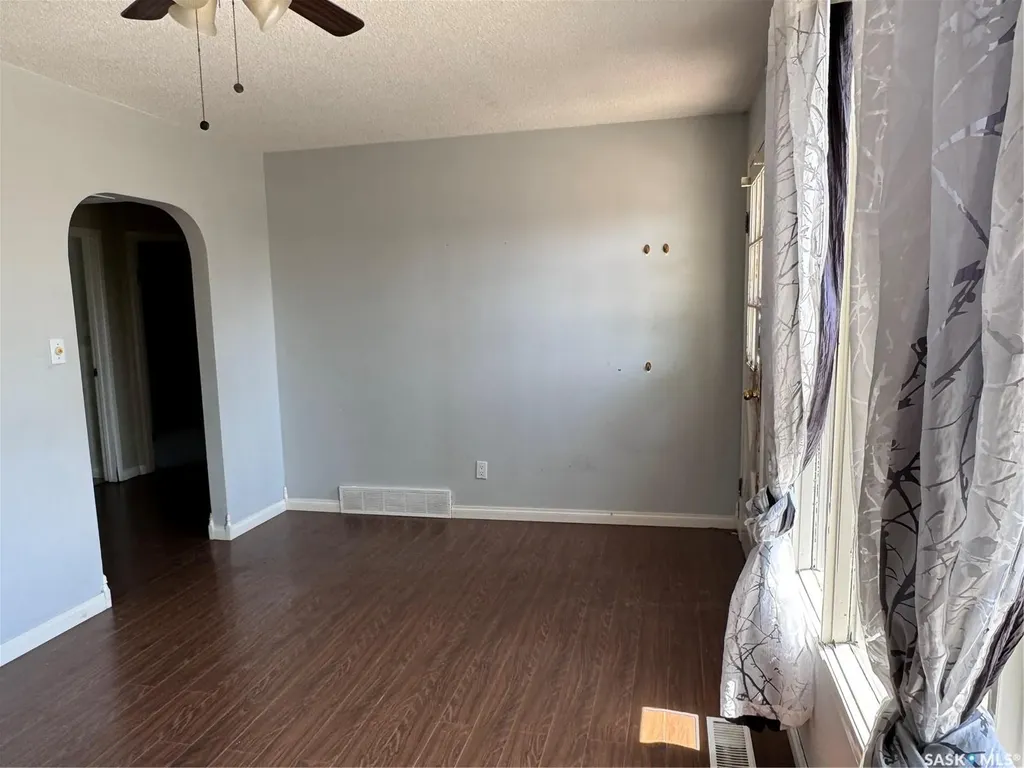 925 Isabelle Street Estevan SK S4A 1R4